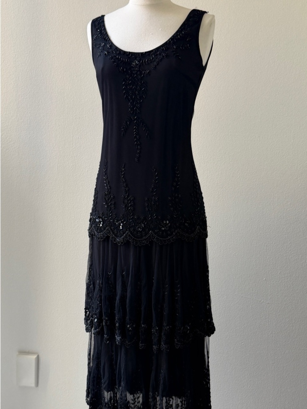 Vintage Elegant Black Beaded Sleeveless Dress